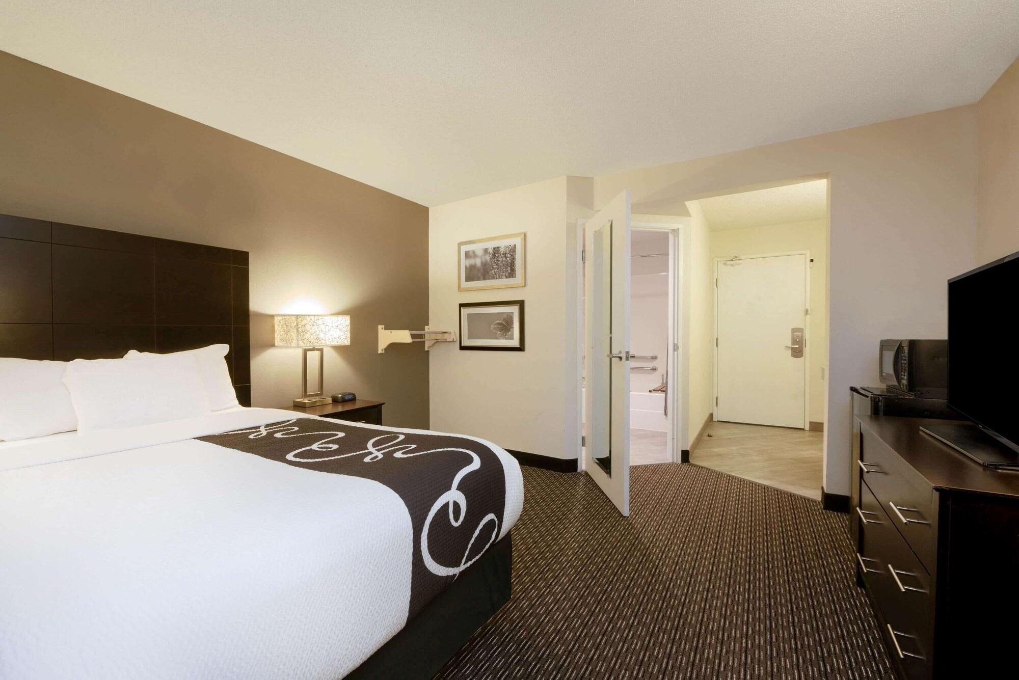 La Quinta By Wyndham Cleveland Macedonia Hotel Buitenkant foto