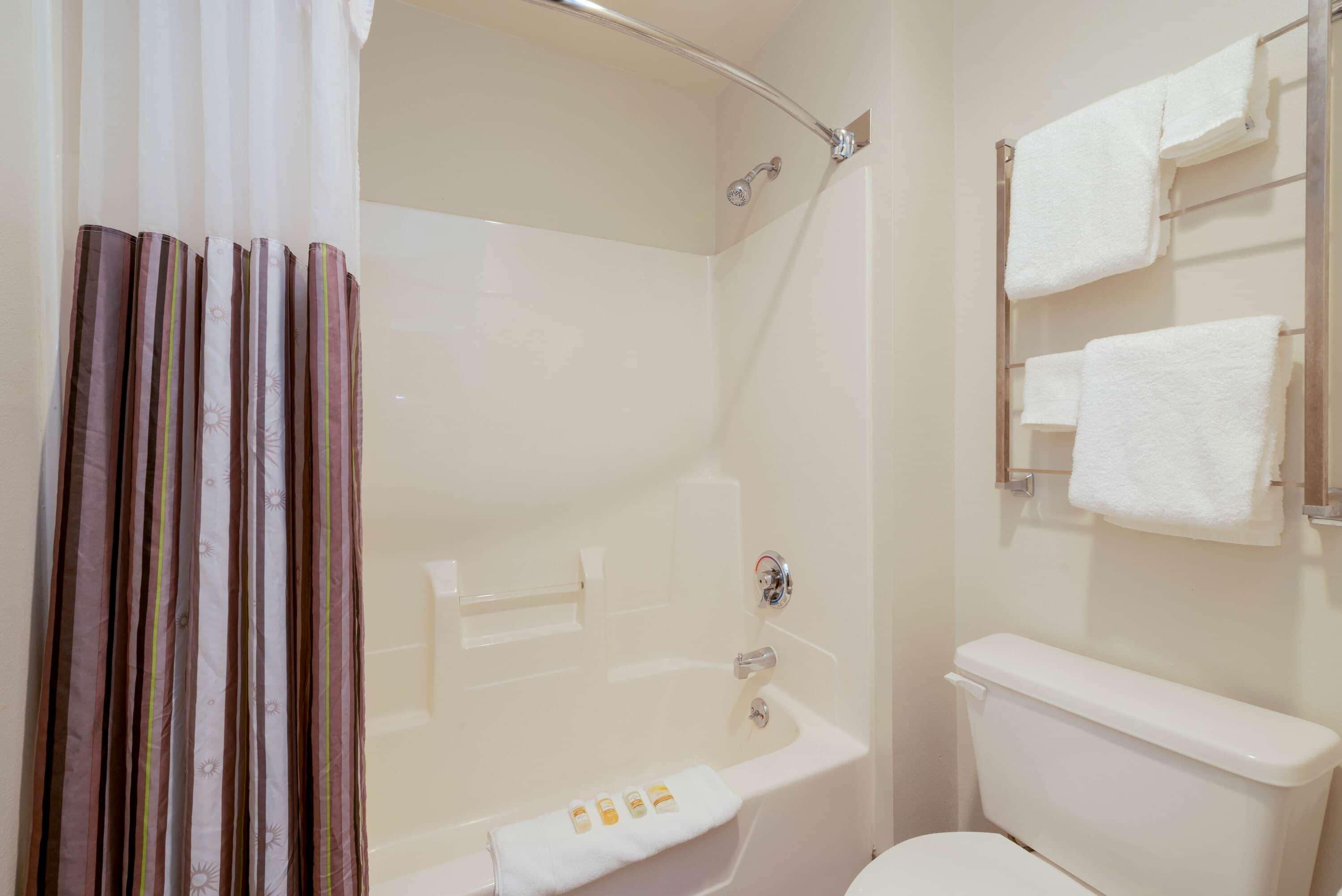 La Quinta By Wyndham Cleveland Macedonia Hotel Buitenkant foto