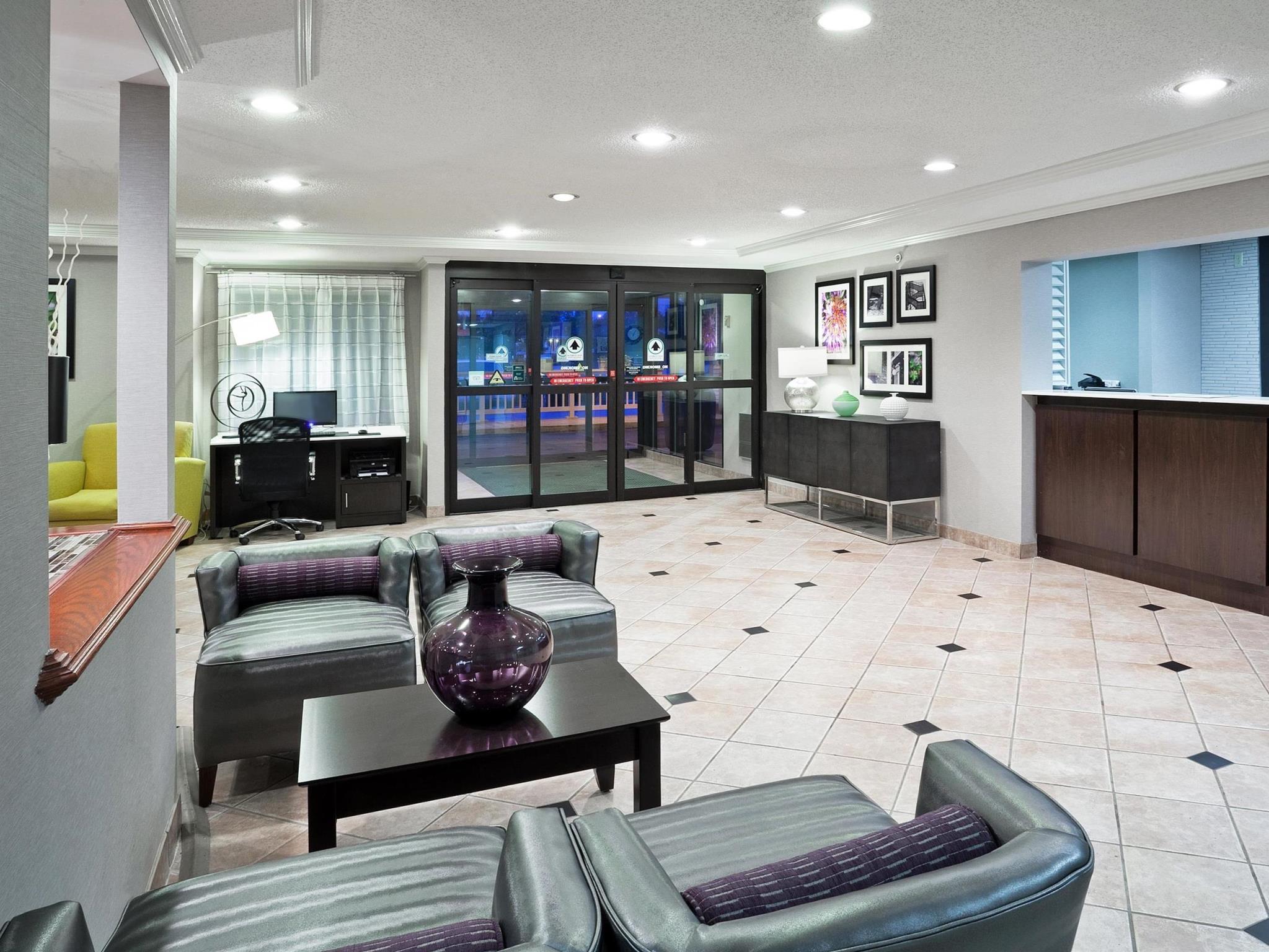 La Quinta By Wyndham Cleveland Macedonia Hotel Buitenkant foto