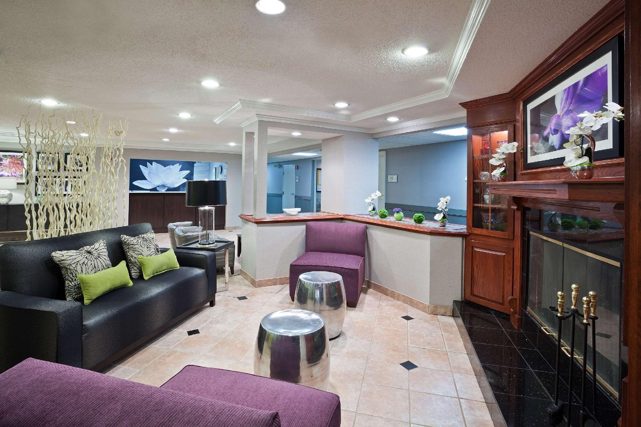 La Quinta By Wyndham Cleveland Macedonia Hotel Buitenkant foto