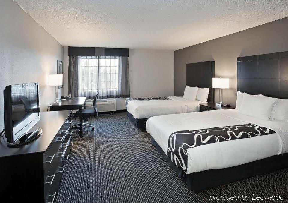La Quinta By Wyndham Cleveland Macedonia Hotel Buitenkant foto